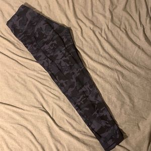 Camo leggings